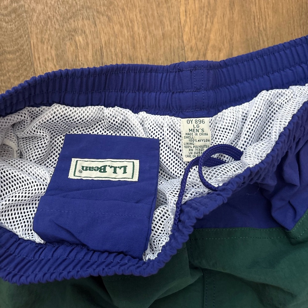 Vintage 1990s L.L. Bean Colorblack Nylon Mesh Lined Cargo Pocket Hybird Shorts - Picture 5 of 7